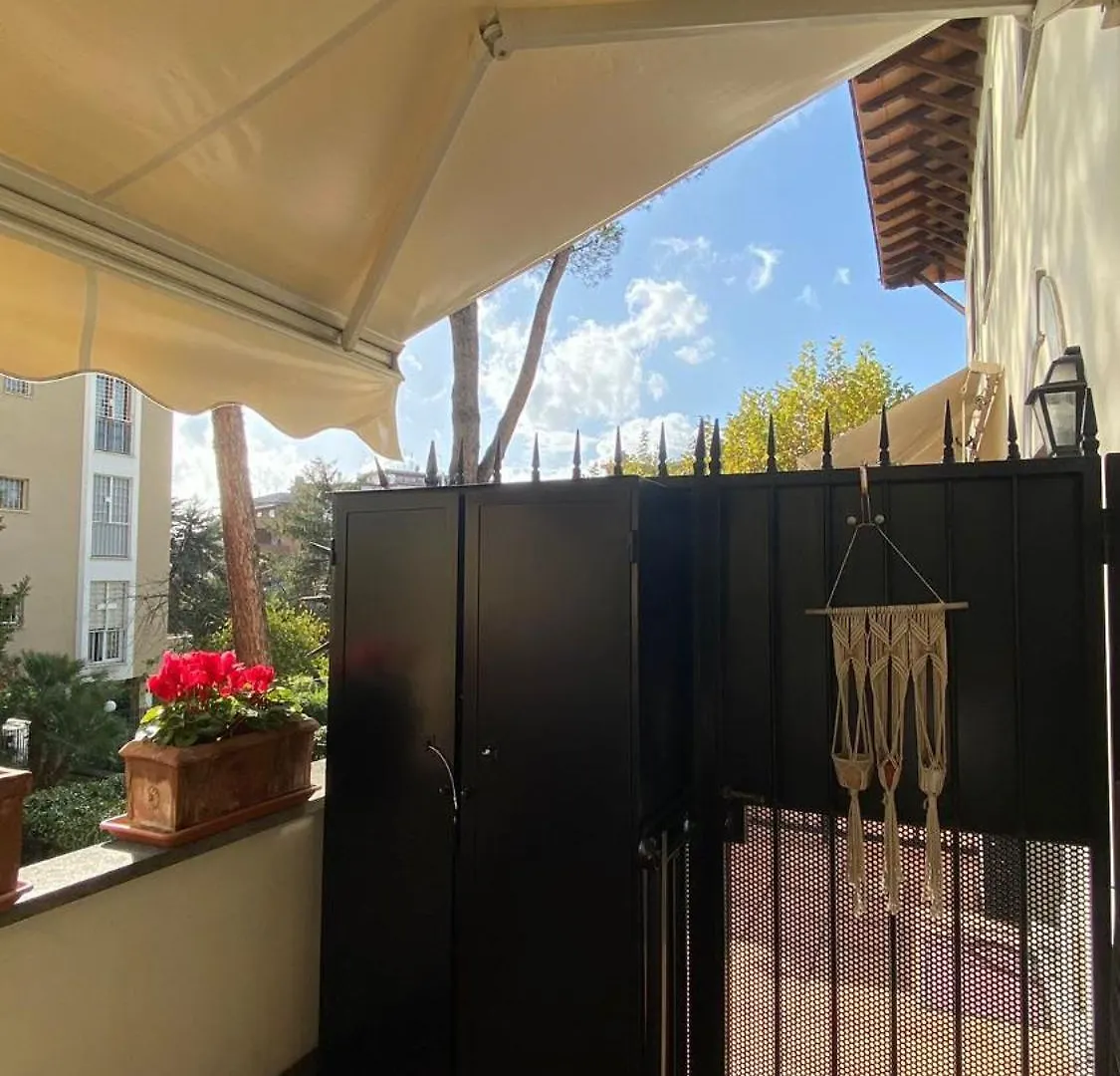 Gemelli Flower'S House Rome 0*,